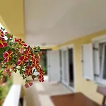 Apartment Eden
