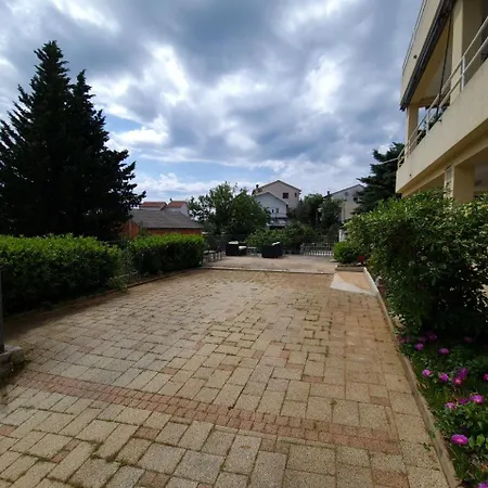 Eden Apartmán