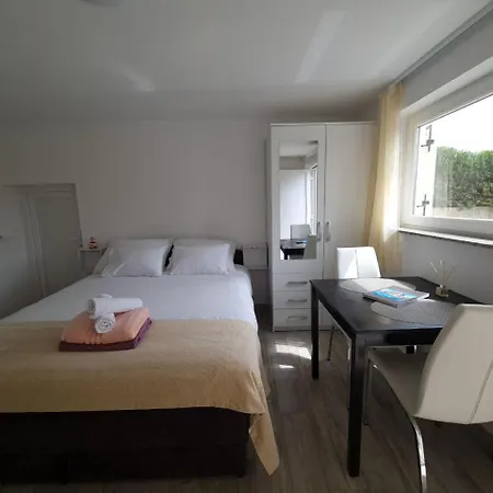 Eden Apartment Kornic